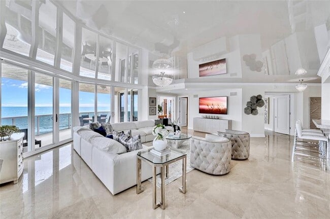 Building Photo - 3200 N Ocean Blvd