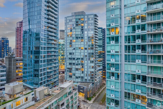 Building Photo - Bayview at Coal Harbour