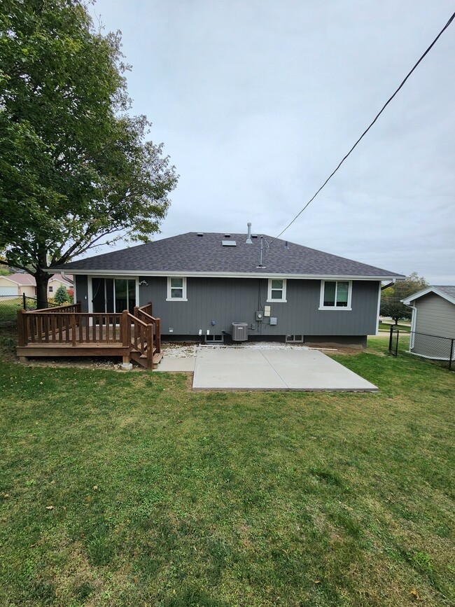 Foto del edificio - 5716 Hascall St