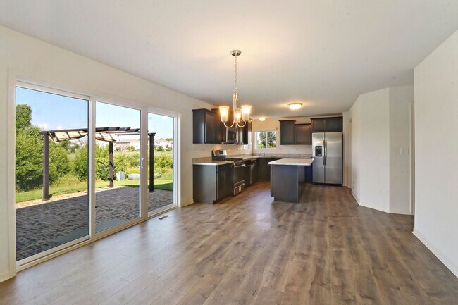 Building Photo - 1224 Viola Ln
