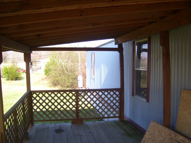 Building Photo - 492 Arnold Rd
