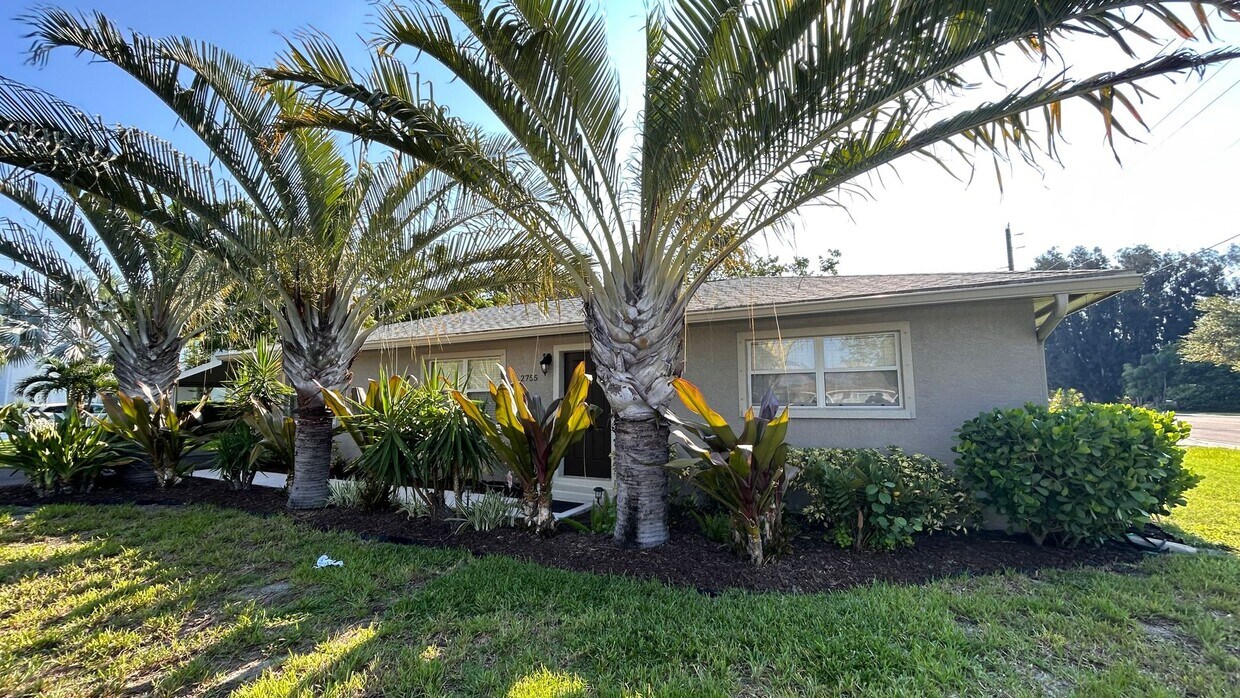 Primary Photo - Unfurnished or Furnished Annual Rental Ava...