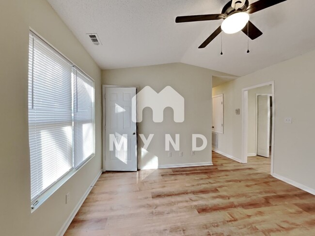 Building Photo - 6625 Cool Water Ct