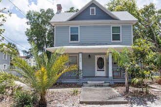 Building Photo - 210 Luella Ct
