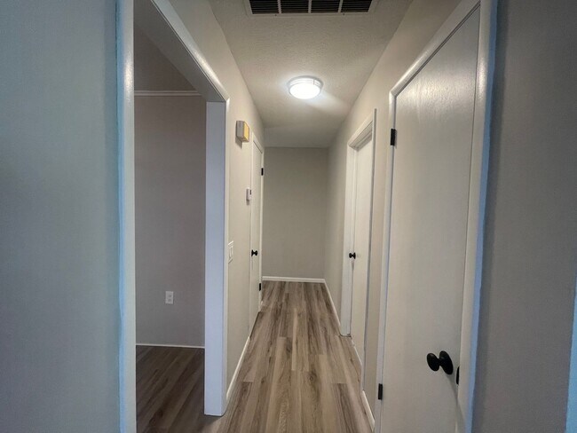 Foto del edificio - 735 W Kingsley St