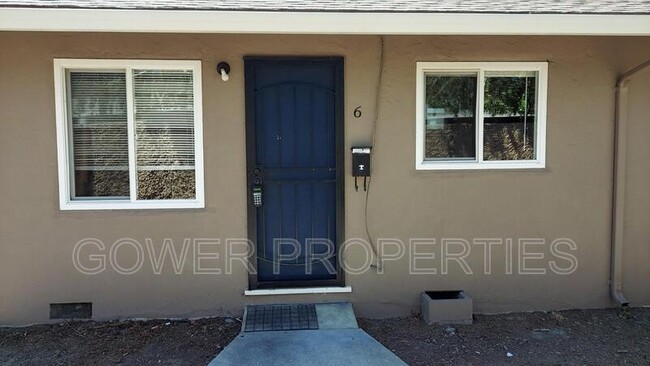 Building Photo - 460 S Buena Vista Ave