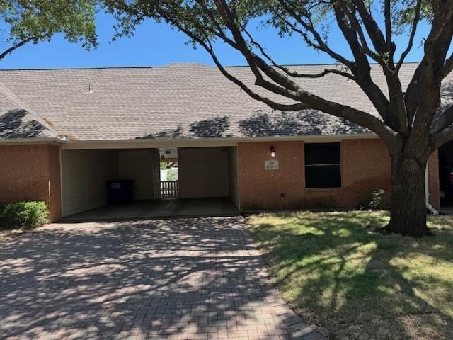 Building Photo - 105 Cobblestone Dr W