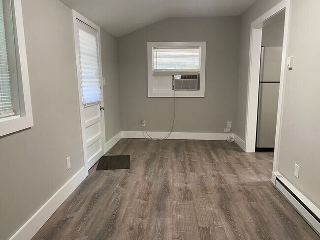 Foto del edificio - Cute 1BR / 1 BA Cottage in East Nashville ...