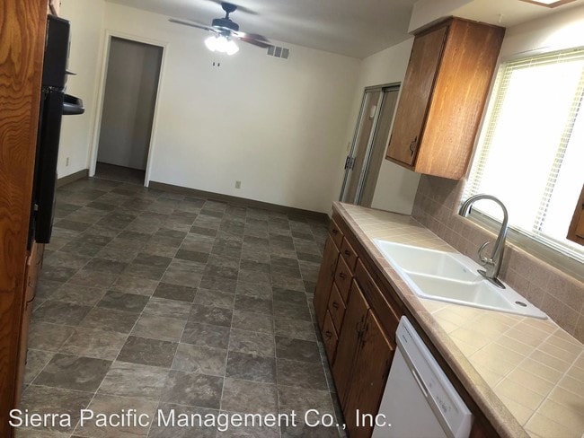 Building Photo - 3 br, 2 bath House - 1182 Franklin Avenue