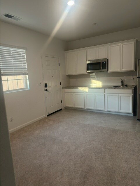 Foto principal - 3001 Newfoundland Dr