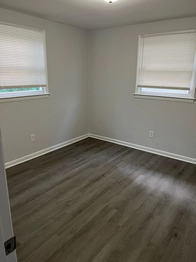 Foto del edificio - 2 Bedroom House in Downtown Raleigh