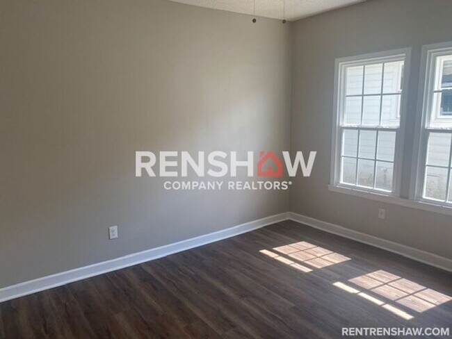 Building Photo - Charming, Updated 3/1 Glenview Home Now Av...