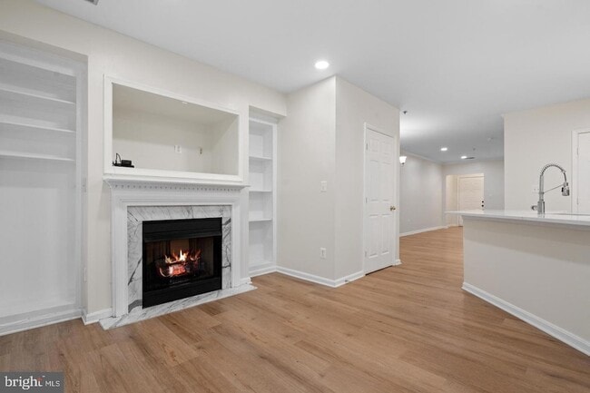 Building Photo - 2480 Angeline Dr