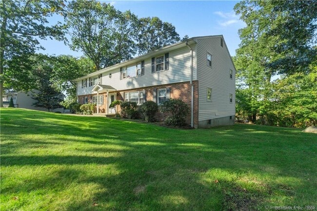 Foto del edificio - 280 E Main St