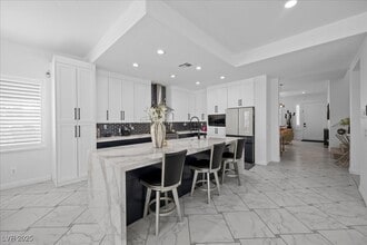 Building Photo - 750 Vortex Ave