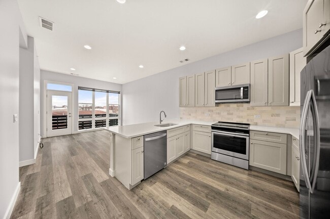 Building Photo - 8917 Grant Ave