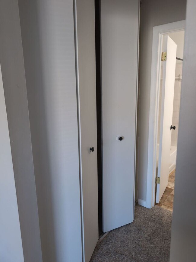 Building Photo - 526 Glenn Regis Way - Virginia Beach- Avai...