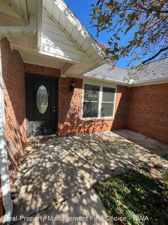 Building Photo - 3 br, 2 bath House - 1904 SW Spruce Rd.