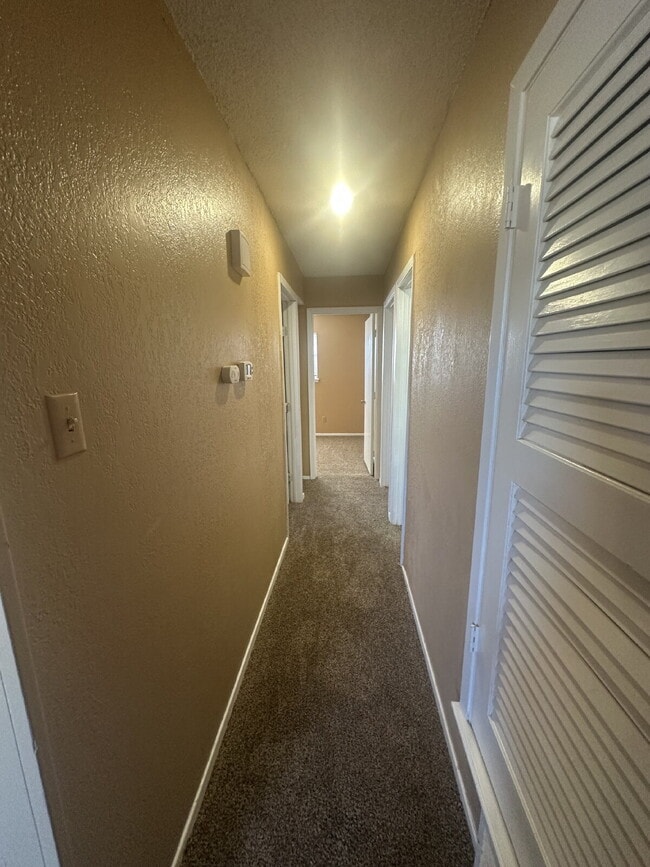 Foto del edificio - Freshly Updated