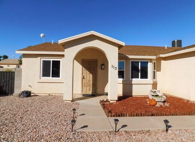 Entrada principal - 113 Buffalo Dr