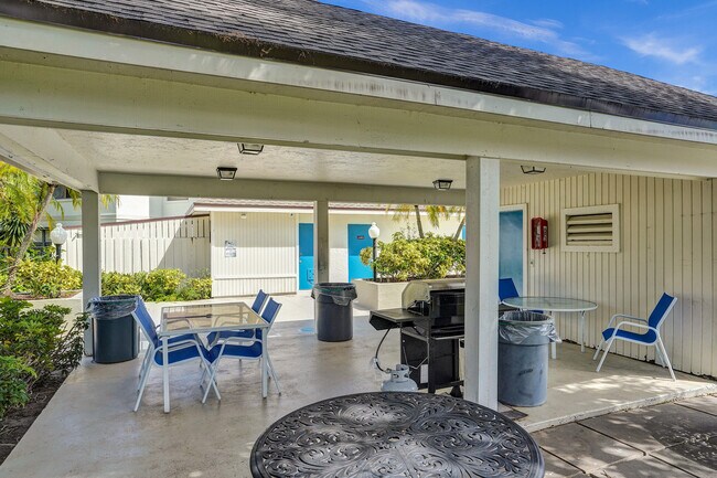 Foto del edificio - 2906 SW 21st Terrace