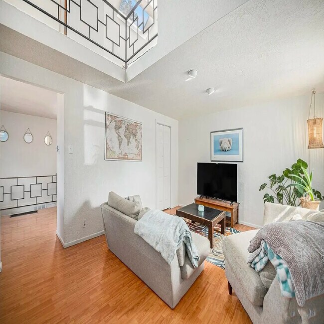 Foto del edificio - 3726 Decatur St