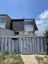 Building Photo - 202 Jason Dr