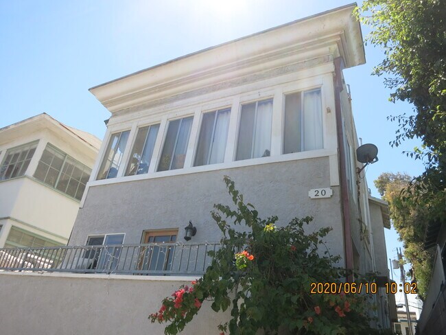 Building Photo - 20 Rose Ave