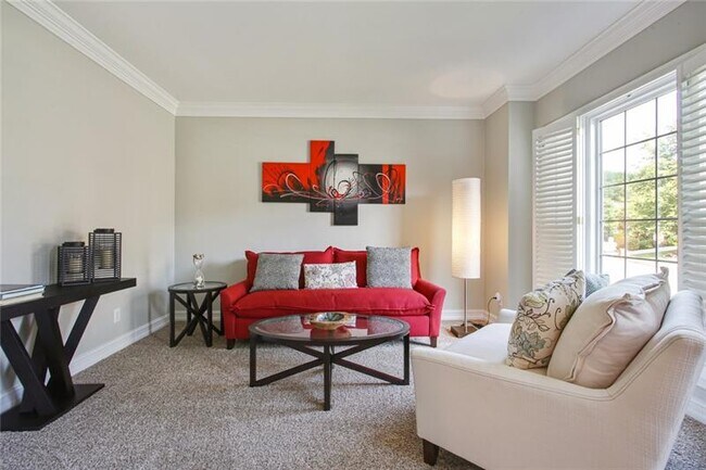 Building Photo - 1115 Jennifer Oaks Dr