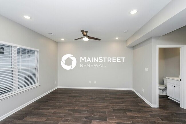 Building Photo - 3 Bedroom Pet-Friendly Home in Jeffersonvi...