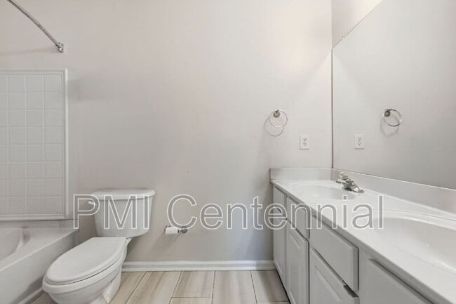 Building Photo - 1528 Cove Creek Cir