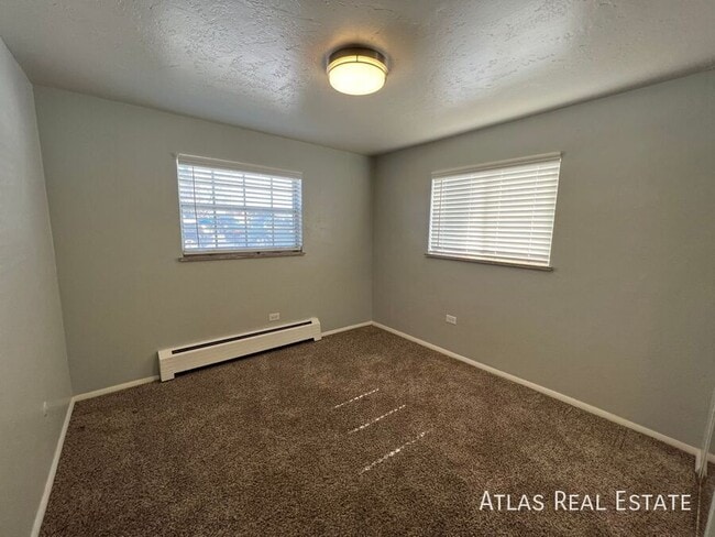 Building Photo - 2367 S Locust St