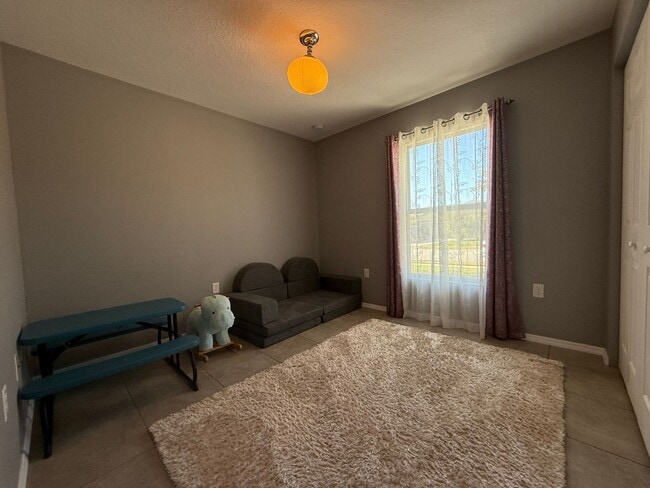 Foto del edificio - Beautiful updated 3 bedroom 2 bathroom home in Bayberry Lakes