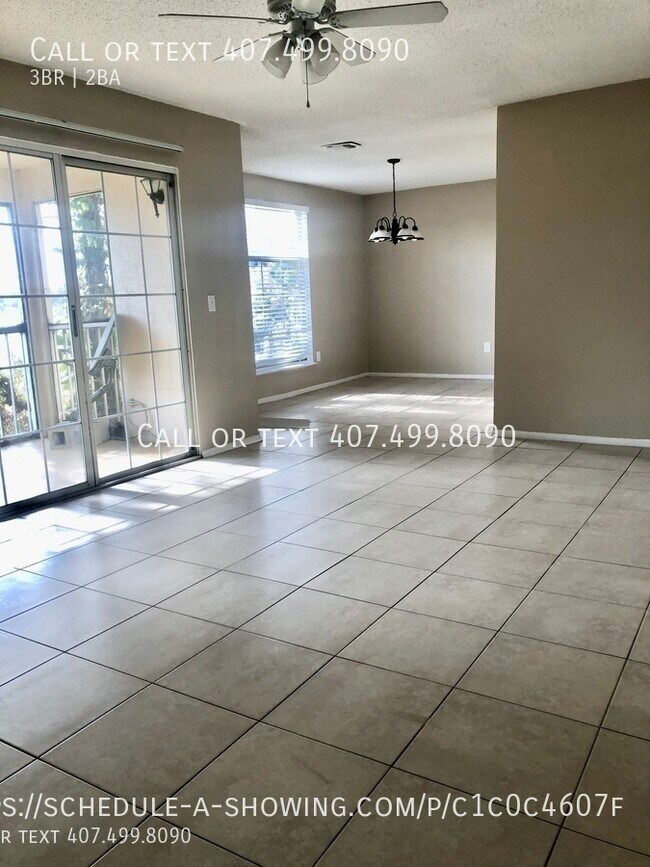 Foto del edificio - 3966 Versailles Drive - B | $1650 | 3 beds...