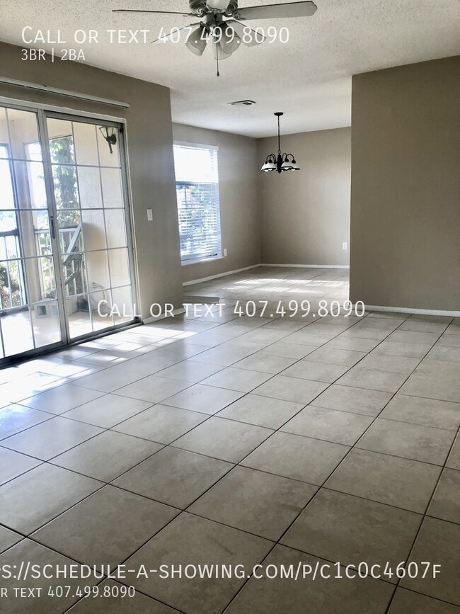 Building Photo - 3966 Versailles Drive - B | $1650 | 3 beds...