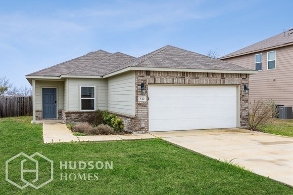 Primary Photo - NOW AVAILABLE! - 532 Long Leaf Dr, New Bra...