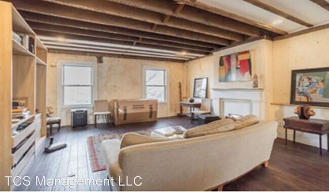 Building Photo - 2311 Frankford Ave
