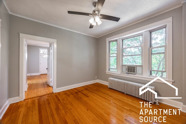 Foto del edificio - 3219 N Leavitt St