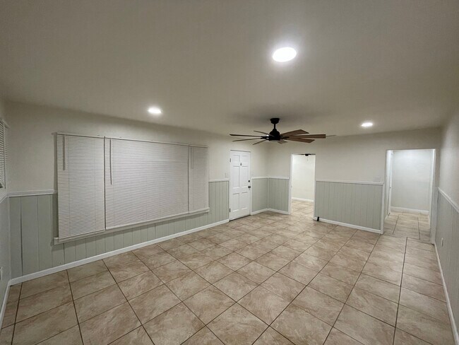 Building Photo - 6948 Gentry Ave