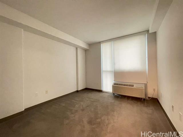 Building Photo - 988 Halekauwila St