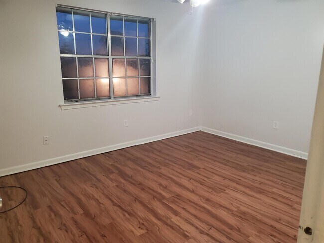 Foto del edificio - 321 27th St