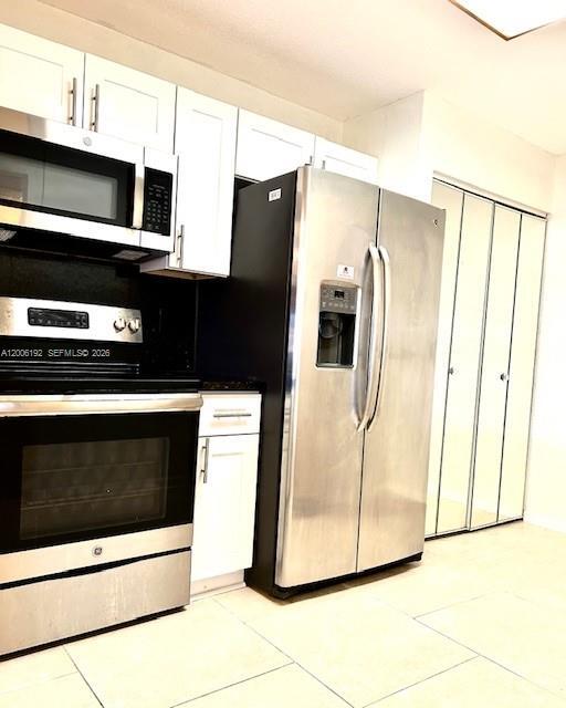 Foto del edificio - 871 NE 207th Terrace