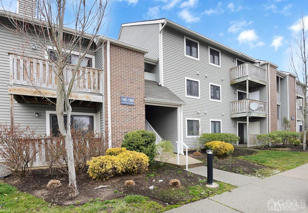 Foto principal - 1404 Ravens Crest Dr