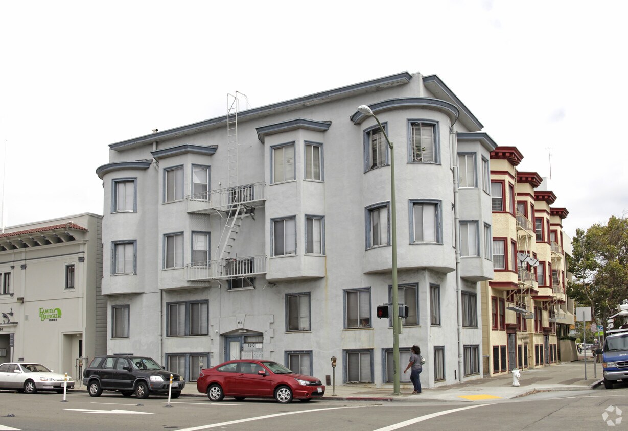 Primary Photo - 1115 Madison St