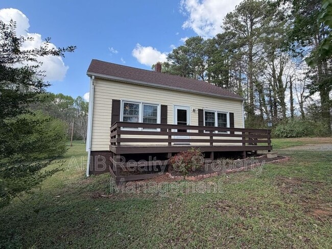Building Photo - 3188 Mt Willen Rd