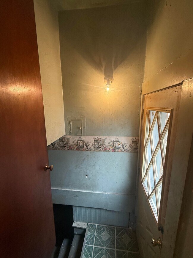 Foto del edificio - 1553 E Hickory St