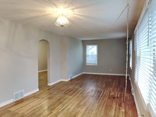 Foto del edificio - 2090 Hillview Rd