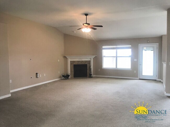 Foto del edificio - Spacious 4 Bedroom Home in Navarre