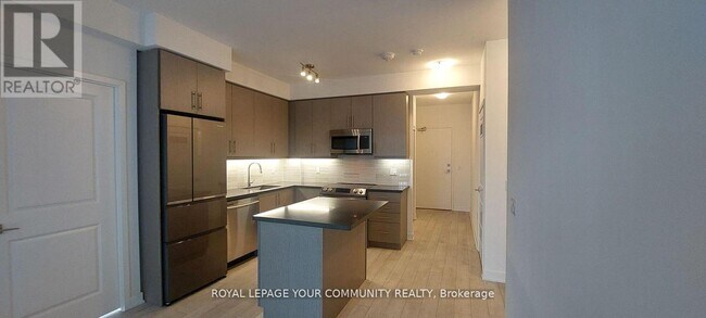 Building Photo - 75-1275 Oneida Crescent