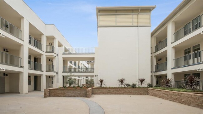 Building Photo - Arrive Los Carneros II